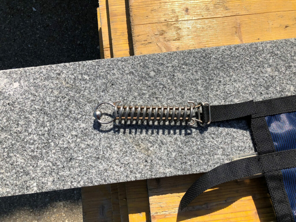 Winternetz Befestigungsmoeglichkeiten Bolzen Winter 1